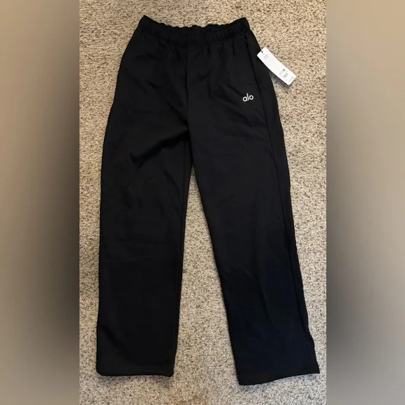 Alo Accolade Straight leg sweatpants size medium NWT - Picture 4 of 7
